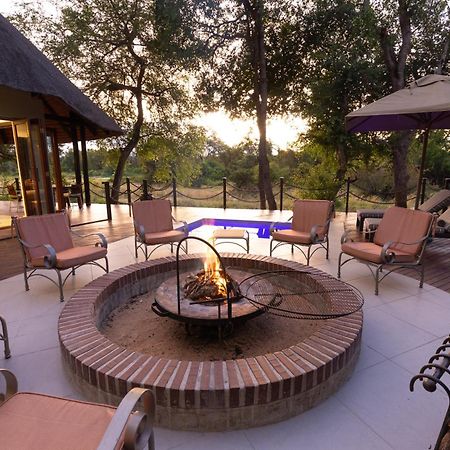 Shumbalala Game Lodge Thornybush Game Reserve Luaran gambar