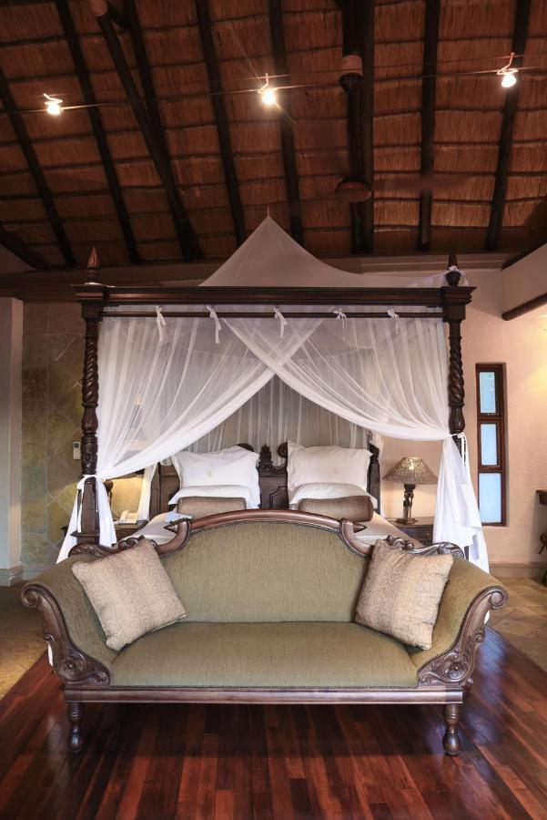 Shumbalala Game Lodge Thornybush Game Reserve Luaran gambar